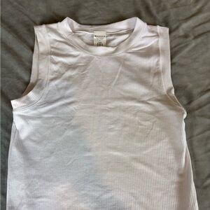 Athleta Cropped Tank Top Womens Medium White Stretch Seamless Workout Athleisure